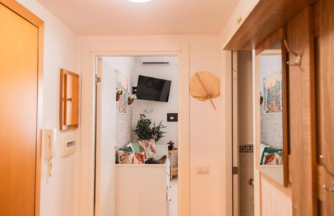 Stefy'S House-1